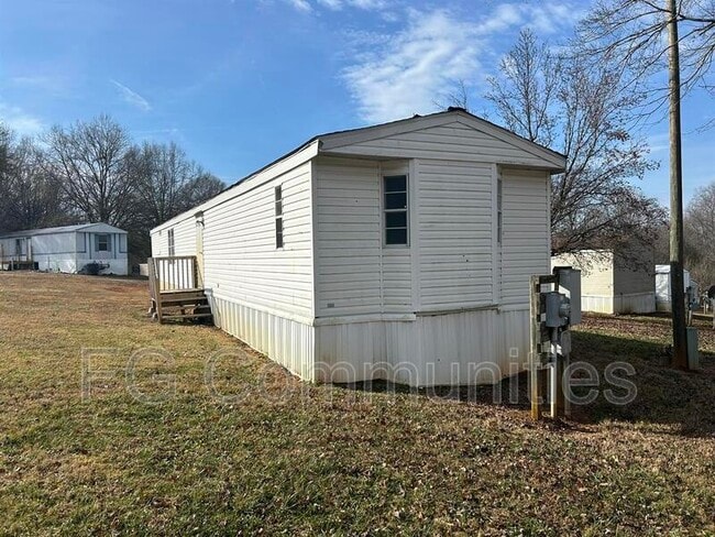 1754 Zion Rd in Morganton, NC - Building Photo - Building Photo