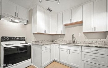 2514 Peach Dr in Jacksonville, FL - Building Photo - Building Photo