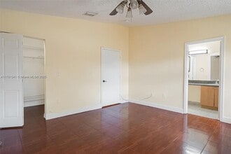 11605 SW 147th Ave in Miami, FL - Building Photo - Building Photo