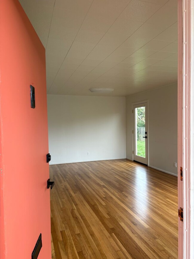 3325 Cottage St in Eureka, CA - Building Photo - Building Photo