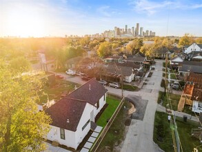 520 N Estelle St in Houston, TX - Building Photo - Building Photo