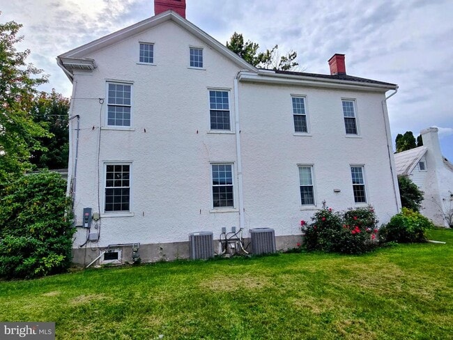 property at 203 E Main St