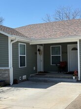 3310-3312 S Connecticut Ave in Joplin, MO - Building Photo - Building Photo