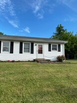 3230 Aqueduct Dr in Lexington, KY - Building Photo