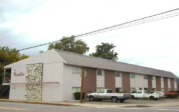 The Hamlin Apartments in Milwaukie, OR - Foto de edificio - Building Photo