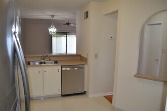 5061 Ernst Ct in Orlando, FL - Building Photo - Building Photo