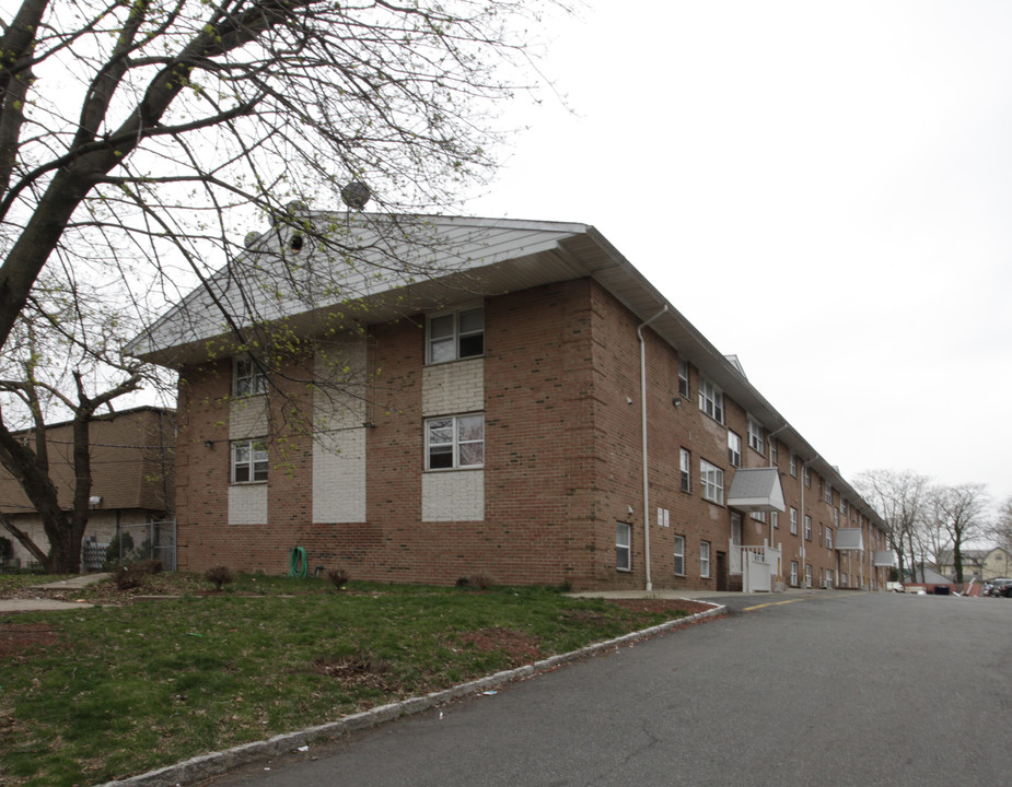 broad manor apartments in Elizabeth, NJ - Foto de edificio