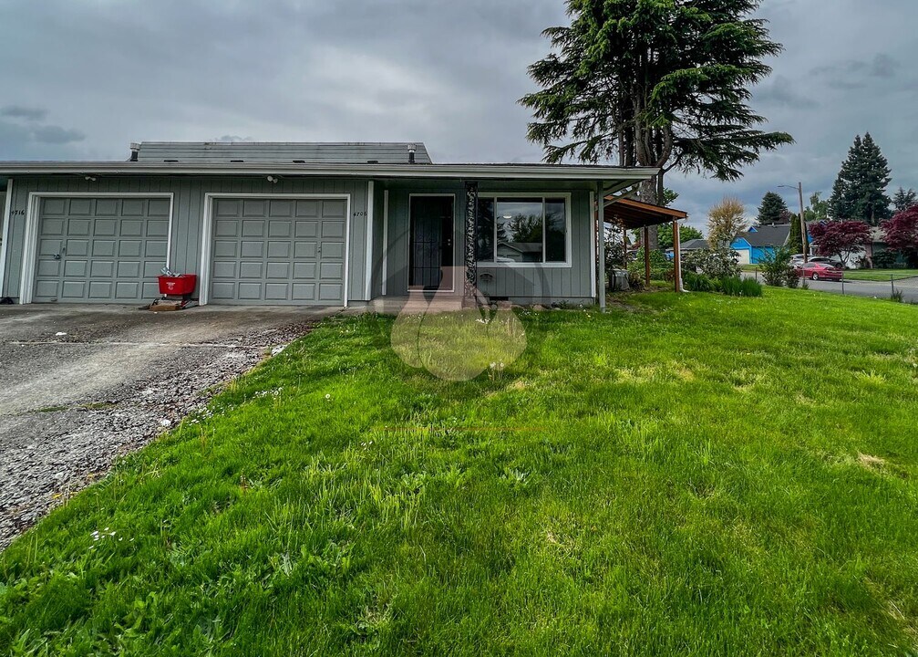 4706 Buffalo Dr SE in Salem, OR - Building Photo