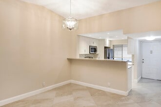 21951 Soundview Terrace in Boca Raton, FL - Building Photo - Building Photo