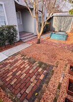 201 H St in Petaluma, CA - Building Photo