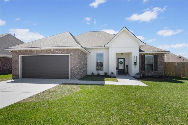 property at 117 Rail Wy