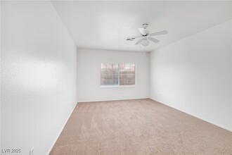 9664 Silver City Dr in Las Vegas, NV - Foto de edificio - Building Photo
