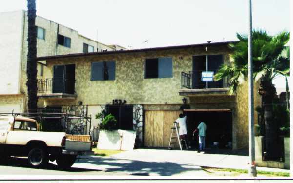 1537 Pine Ave in Long Beach, CA - Foto de edificio - Building Photo