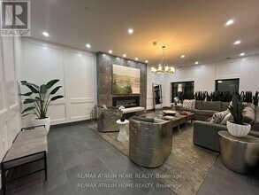 260 Villagewalk Blvd in London, ON - Building Photo - Building Photo