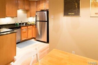 5528 Waterman Blvd, Unit 1N in St. Louis, MO - Building Photo - Building Photo