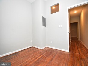 1637 Gwynns Falls Pkwy-Unit -Duplicate of Apt 201 in Baltimore, MD - Building Photo - Building Photo