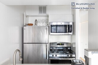 20 E Scott St in Chicago, IL - Building Photo - Building Photo