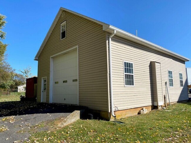 9459 Sharpsburg Pike in Hagerstown, MD - Building Photo - Building Photo