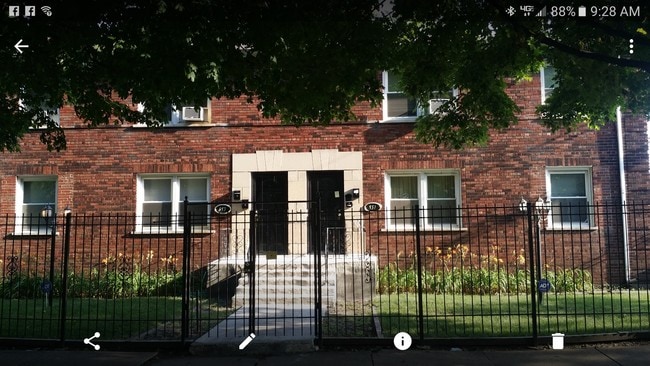 853 E 84th St, Unit 2 in Chicago, IL - Building Photo - Building Photo