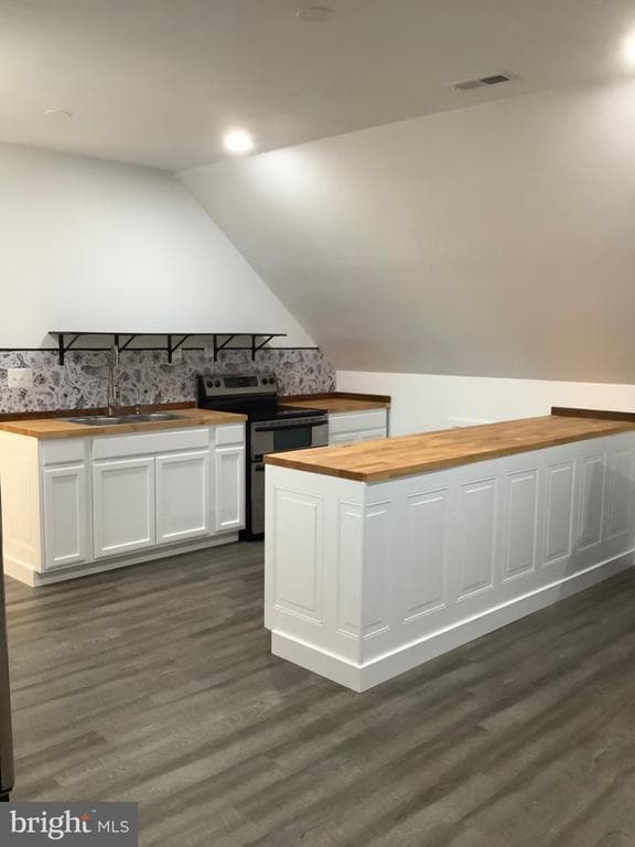 property at 4748 Dickerson Rd