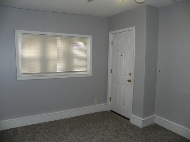 514 W Walnut St in Independence, MO - Building Photo - Building Photo