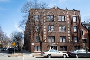 3321 N Lakewood Ave, Unit 1251-3 in Chicago, IL - Building Photo