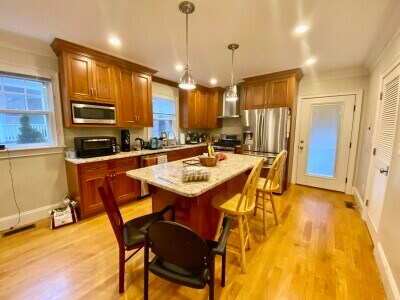 property at 7 Acron Rd
