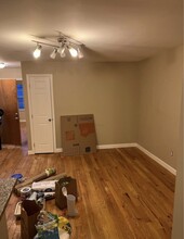 240 Pine St in Jersey City, NJ - Building Photo - Building Photo