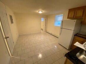 400 Broadway, Unit 3 in Cambridge, MA - Building Photo - Building Photo
