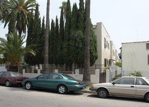 1416 N Serrano Ave in Los Angeles, CA - Building Photo - Building Photo