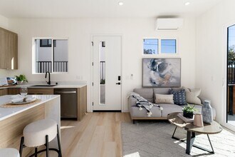 4607 Almayo Ave in San Diego, CA - Building Photo - Building Photo