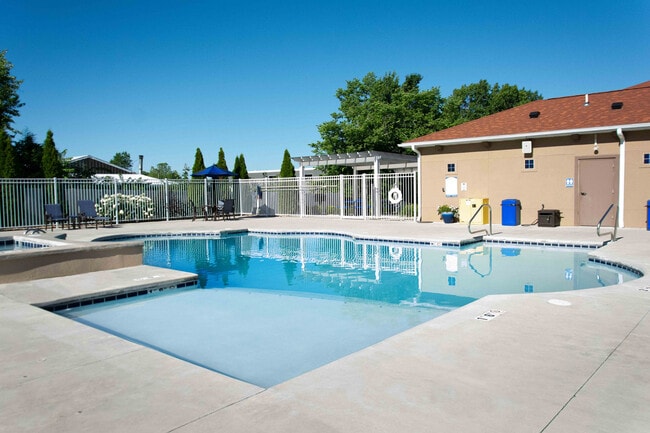 Verandas in Springfield, MO - Building Photo - Building Photo