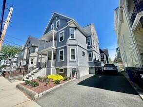 101 Rogers Ave in Somerville, MA - Building Photo - Building Photo