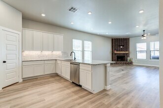 1614 141st St in Lubbock, TX - Foto de edificio - Building Photo