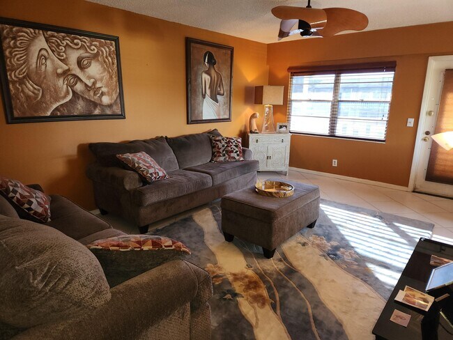 113 Mansfield C in Boca Raton, FL - Building Photo - Building Photo