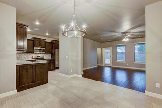 2700 Pacifica Ln in Edmond, OK - Building Photo - Building Photo