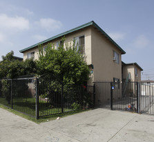 7239 Bakman Ave Apartments