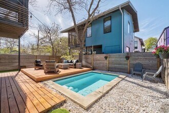 1411 Haskell St in Austin, TX - Building Photo - Building Photo