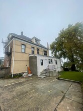 9102 Bergenwood Ave in North Bergen, NJ - Building Photo - Building Photo