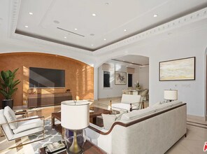 156 S Clark Dr in Beverly Hills, CA - Foto de edificio - Building Photo