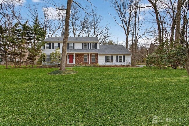 property at 16 Beechtree Ln