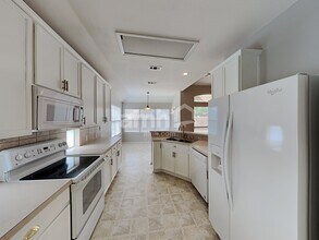 646 Spanish Oak Ct in Arlington, TX - Building Photo - Building Photo