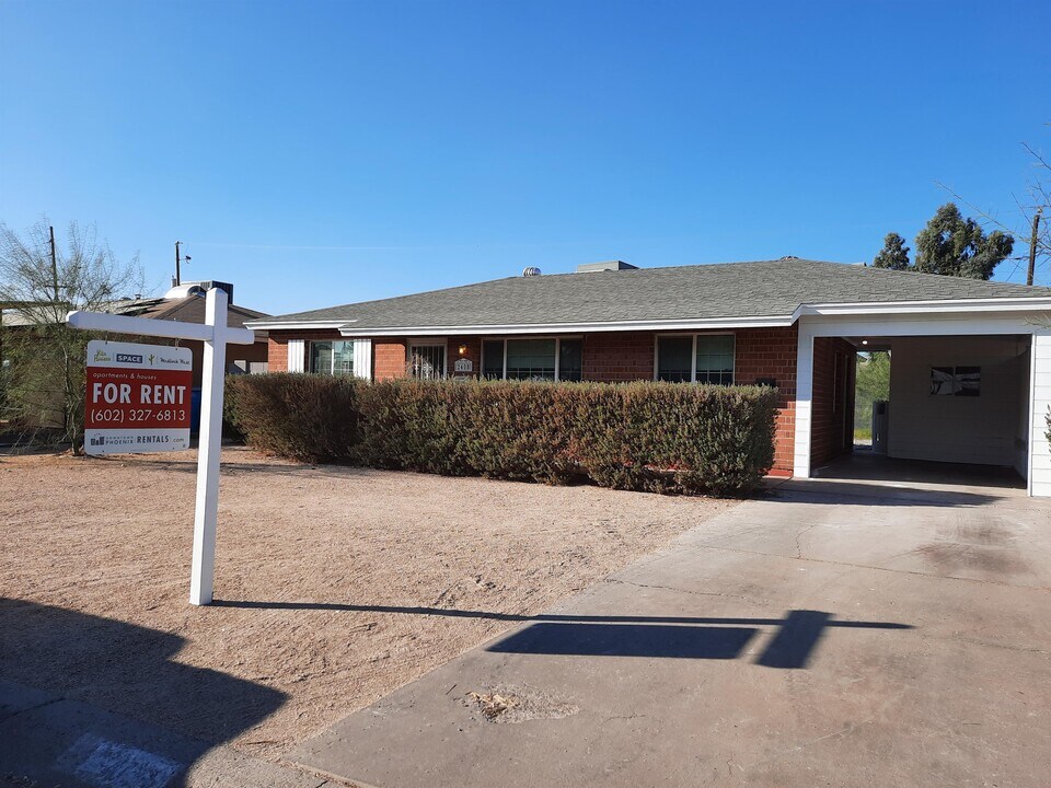 2408 W Weldon Ave in Phoenix, AZ - Building Photo