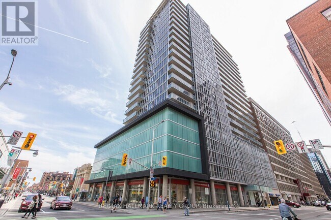 property at 324-324 Laurier Ave W