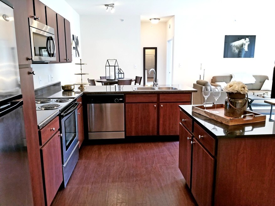 Triangle Apartments and Nearby St. Peters Apartments For Rent St