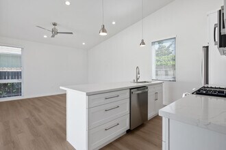 15912 Vose St in Van Nuys, CA - Building Photo - Building Photo