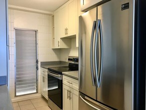 4300 Waialae Ave-Unit -APT A1703 in Honolulu, HI - Building Photo - Building Photo