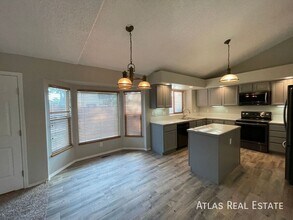 4920 Braddock Dr in Colorado Springs, CO - Building Photo - Building Photo