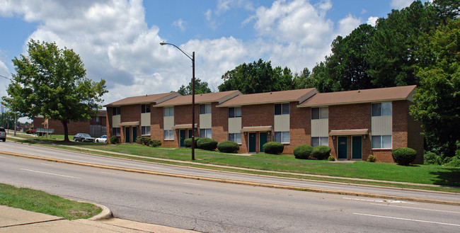 Raleigh Millbank in Raleigh, NC - Building Photo - Building Photo