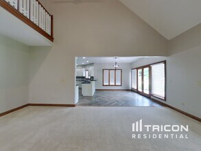 6055 Fawnwood Dr in Greenwood, IN - Building Photo - Building Photo